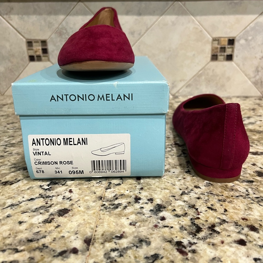 Antonio Melani Women's Crimson Rose Flats